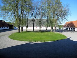 Ny Kirstineberg Gods Bed & Breakfast