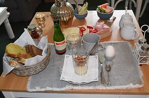 Ny Kirstineberg Gods Bed & Breakfast