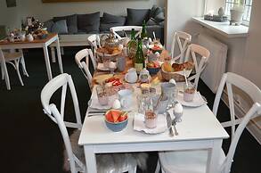 Ny Kirstineberg Gods Bed & Breakfast