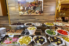 Laleli Blue Marmaray Hotel