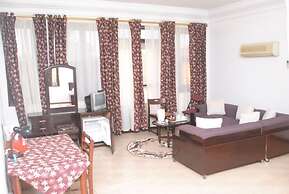 Roc Heights Lodge