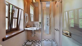 Dilofo Hotel Luxury Suites