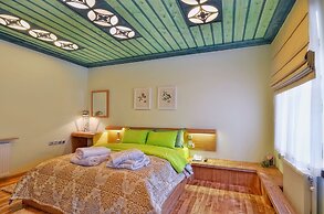 Dilofo Hotel Luxury Suites