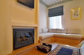 Dilofo Hotel Luxury Suites