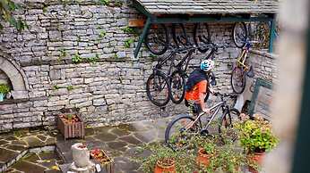 Dilofo Hotel Luxury Suites