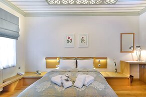 Dilofo Hotel Luxury Suites