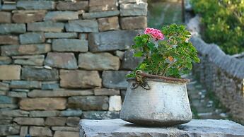 Dilofo Hotel Luxury Suites