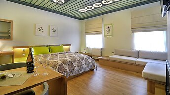 Dilofo Hotel Luxury Suites