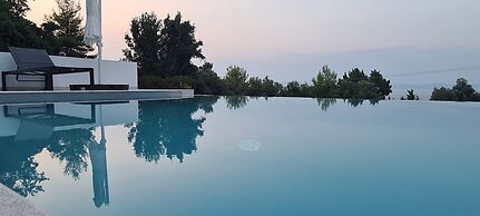 Luxurious Villa Anna Maria