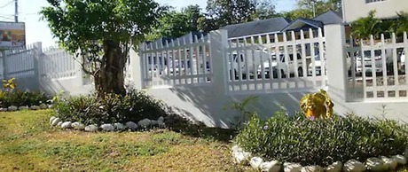 Pineapple Court Hotel