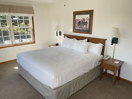 Farmstead Inn & Conference Center