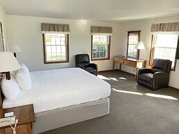 Farmstead Inn & Conference Center