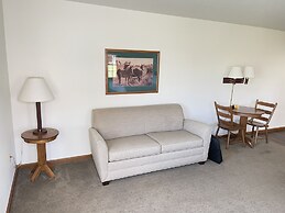 Farmstead Inn & Conference Center