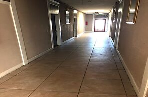 Monterey Inn Hotel