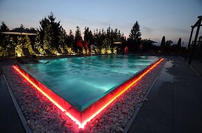 Hotel Aura Design & Garden Pool