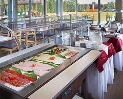 Hotel Aura Design & Garden Pool