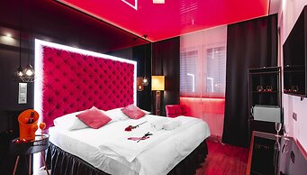 Hotel Aura Design & Garden Pool