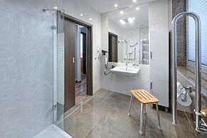 Hotel Aura Design & Garden Pool