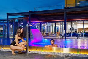 Hotel Aura Design & Garden Pool