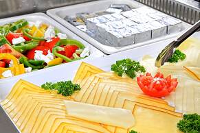 Hotel Aura Design & Garden Pool