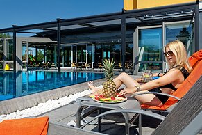 Hotel Aura Design & Garden Pool