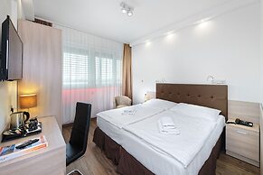 Hotel Aura Design & Garden Pool