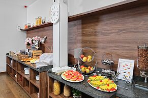 Hotel Aura Design & Garden Pool