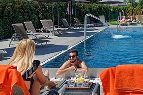 Hotel Aura Design & Garden Pool