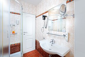 Hotel Aura Design & Garden Pool