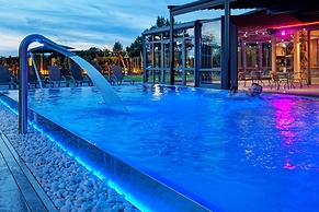 Hotel Aura Design & Garden Pool