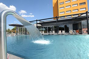 Hotel Aura Design & Garden Pool