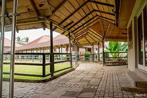 Rainforest Lodge