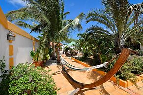 Brisas Studio Apartments - Adults Only