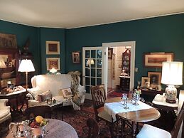 1868 Magnolia House Inn