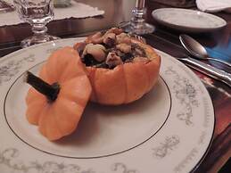 1868 Magnolia House Inn