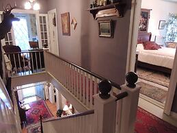 1868 Magnolia House Inn