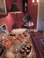 1868 Magnolia House Inn