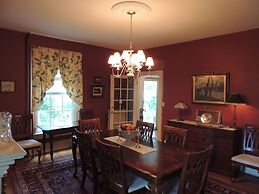 1868 Magnolia House Inn