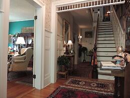 1868 Magnolia House Inn