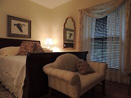 1868 Magnolia House Inn