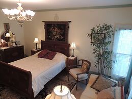 1868 Magnolia House Inn