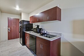 Cobblestone Hotel & Suites – Pulaski/Green Bay