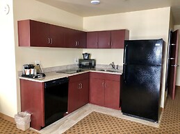 Cobblestone Hotel & Suites – Pulaski/Green Bay