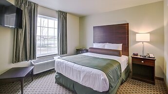 Cobblestone Hotel & Suites – Pulaski/Green Bay