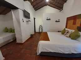 Santos de Piedra Barichara