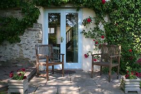 Munden House