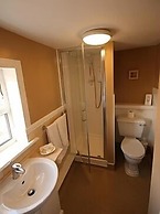 The Courtyard Guest House