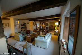 Lea House Bed and Breakfast