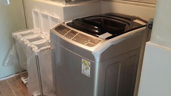 Spacious Apartment in Central Seoul