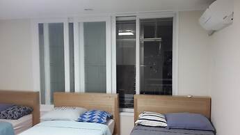 Spacious Apartment in Central Seoul